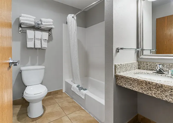 Best Western Ambassador Inn&Suites