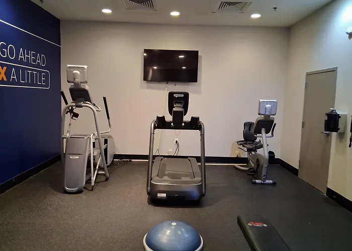 Holiday Inn Express Fredericksburg - Southpoint By Ihg