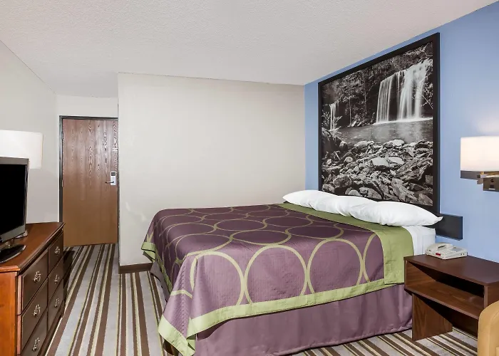 Super 8 By Wyndham Jonesboro