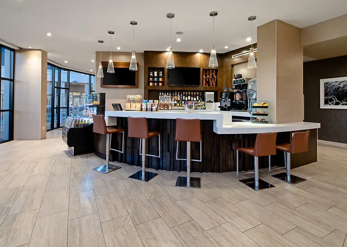 Holiday Inn Long Beach - Airport By Ihg