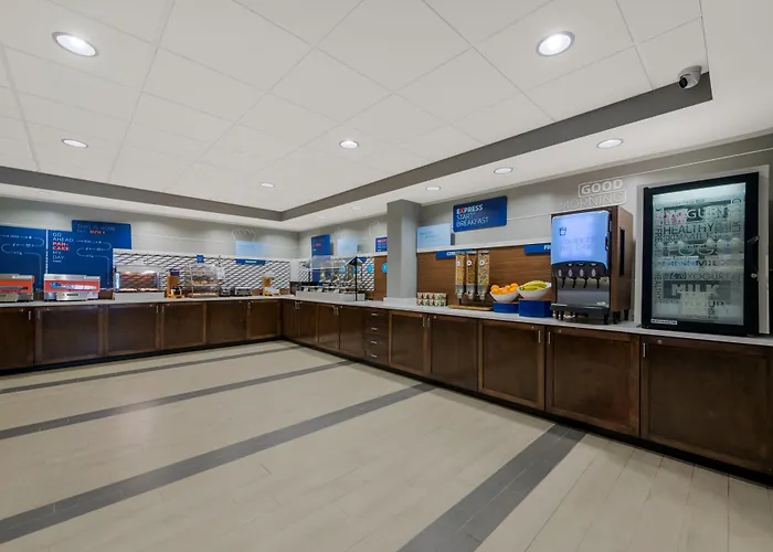 Holiday Inn Express Hotels- Hampton By Ihg