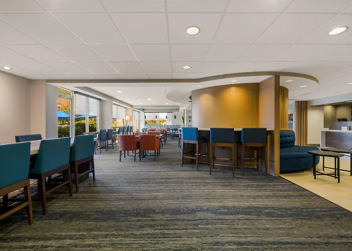 Holiday Inn Express Hotels- Hampton By Ihg