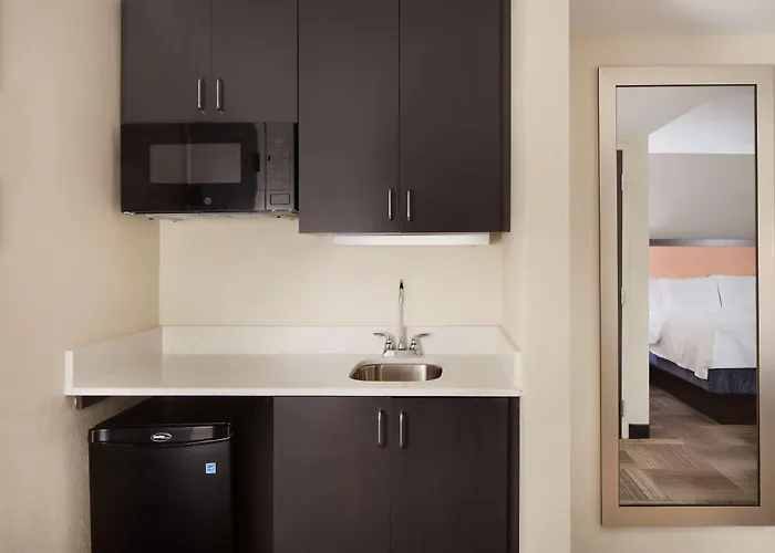 Hampton Inn Charleston-Southridge