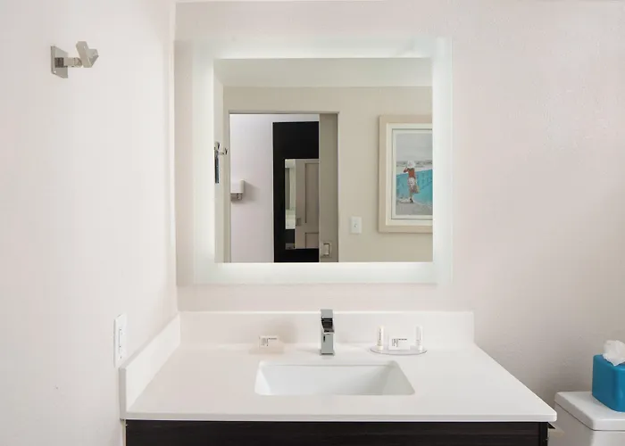 Fairfield Inn And Suites By Marriott Palm Beach