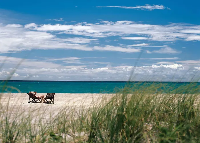 Jupiter Beach Resort & Spa