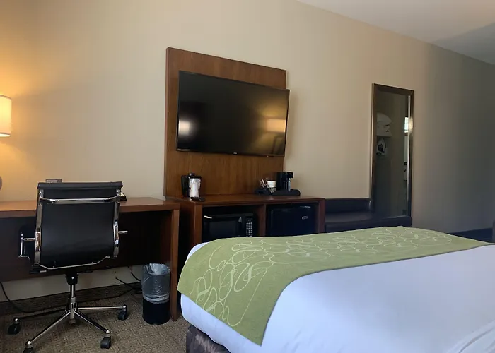 Comfort Suites Peoria I-74