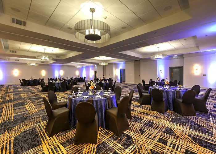 Wyndham Jacksonville Hotel And Conference Center
