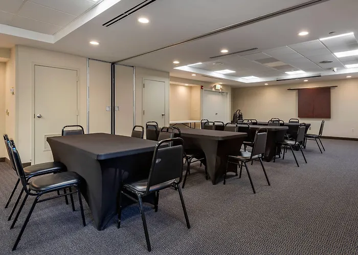 Days Inn By Wyndham Horsham Philadelphia