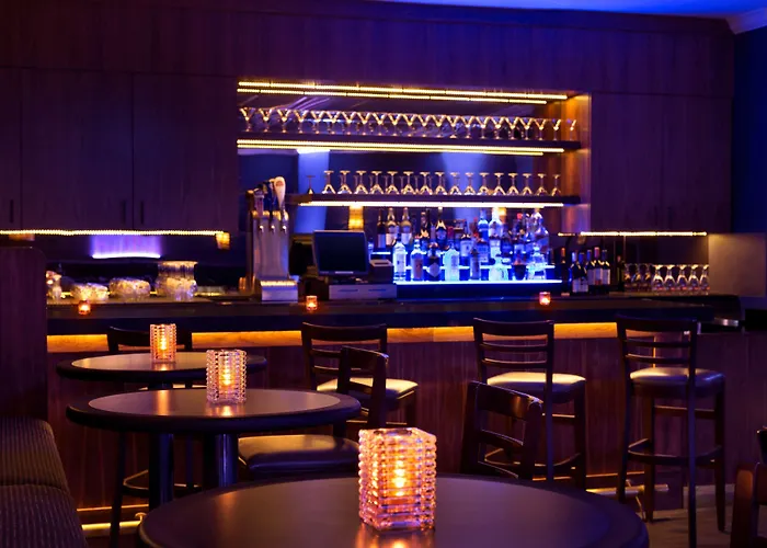 Doubletree Suites By Hilton Hotel Boston - Cambridge