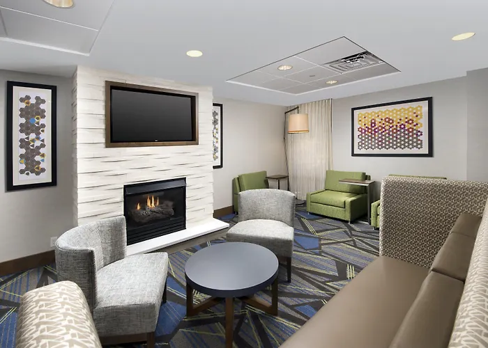 Holiday Inn Express Andover North - Lawrence By Ihg