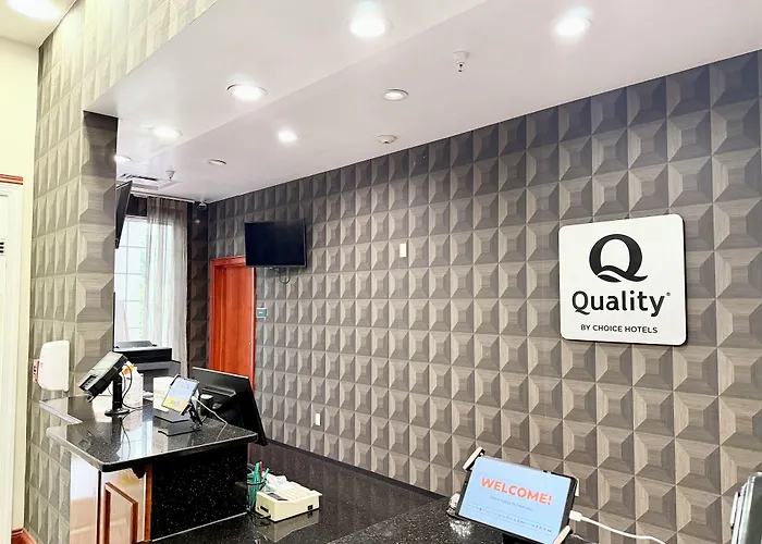 Quality Inn & Suites Greenville I-65