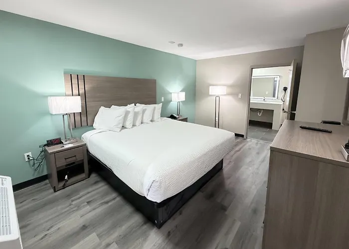 Baymont By Wyndham Pensacola At Nas Corry