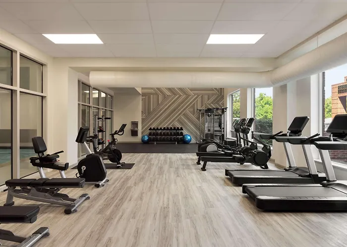 Doubletree By Hilton New York-Laguardia