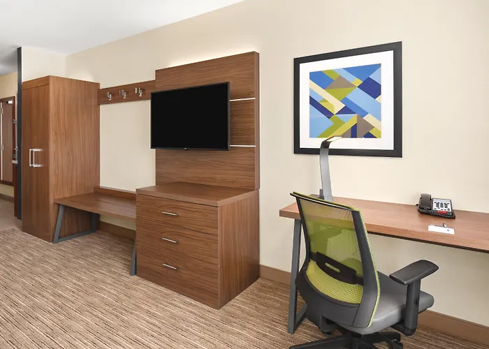 Holiday Inn Express Corning By Ihg