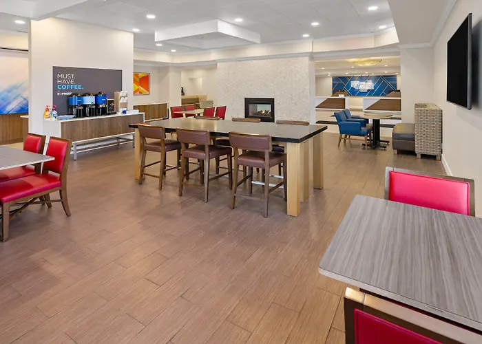 Holiday Inn Express Stony Brook-Long Island By Ihg