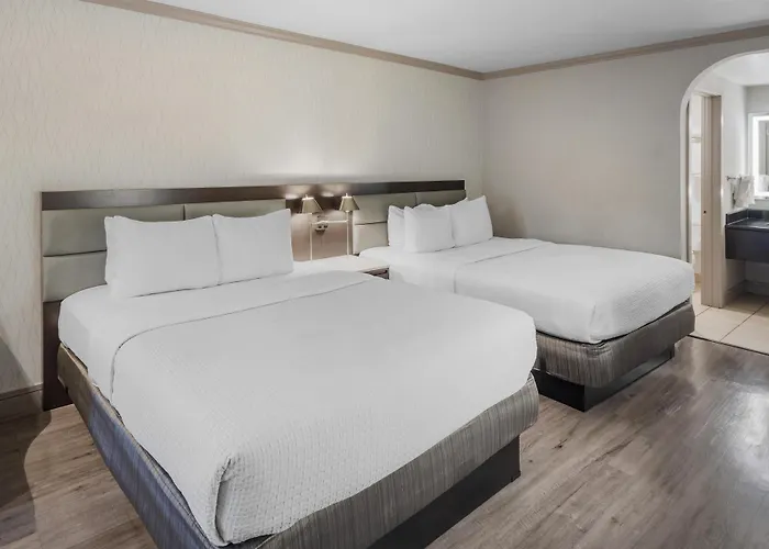 Best Western Plus Executive Suites