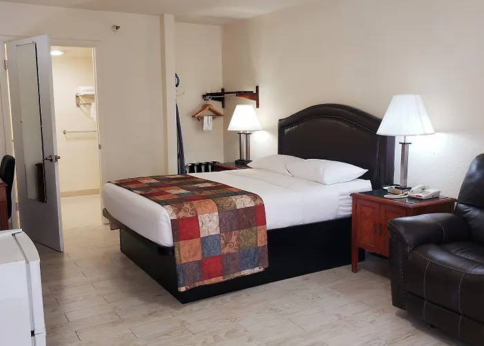 Simple Rewards Inn