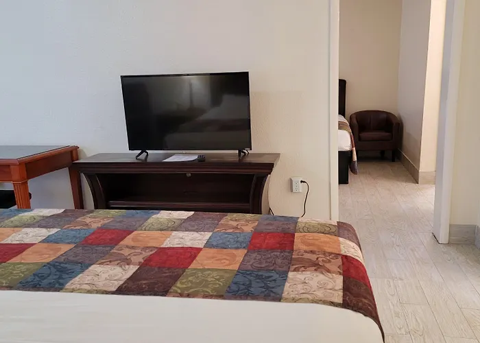 Simple Rewards Inn