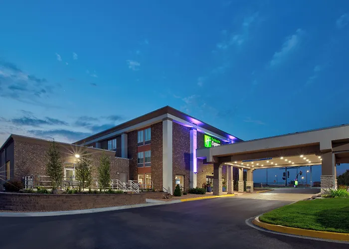Holiday Inn Express & Suites Eden Prairie - Minneapolis By Ihg