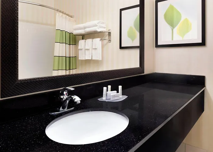 Fairfield Inn & Suites By Marriott Champaign