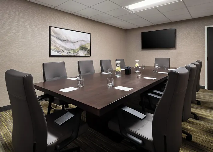 Courtyard By Marriott Boulder