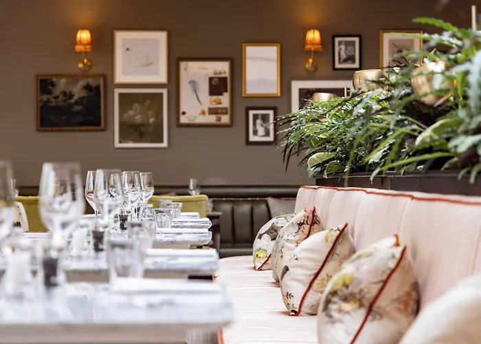 The White Hart - A Heartwood Inn