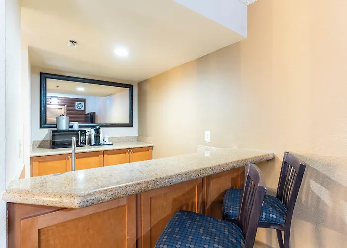Grand Canyon Hotel & Suites