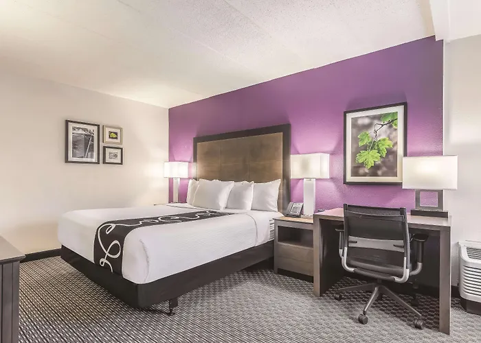 La Quinta By Wyndham Salem Nh