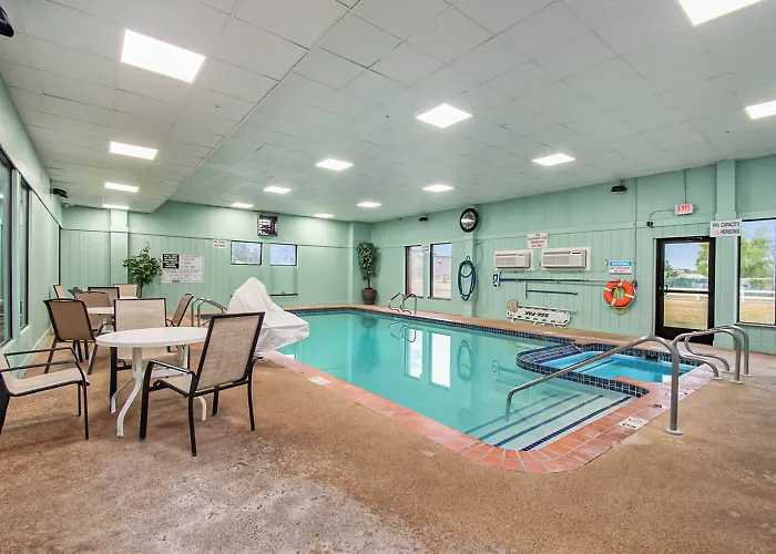 Days Inn & Suites By Wyndham Mt Pleasant