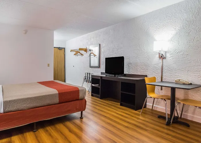 Motel 6-Prospect Heights, Il