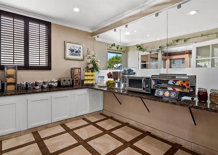 Surestay Hotel By Best Western Santa Monica