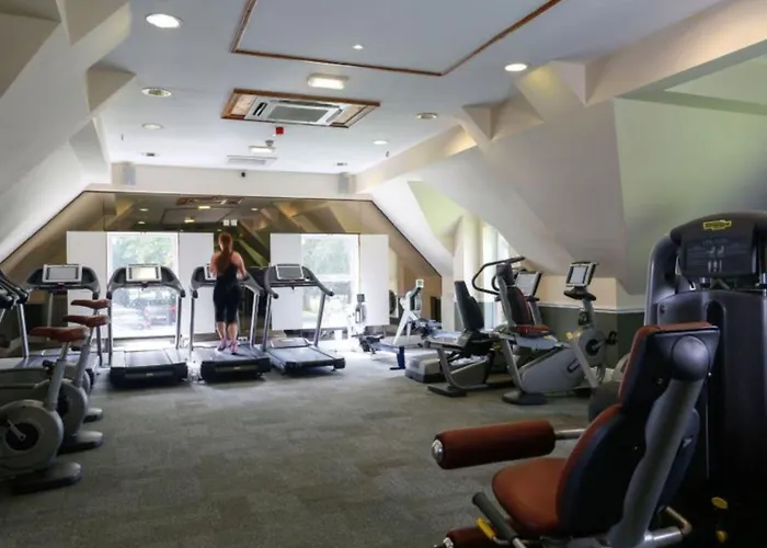 Macdonald Kilhey Court Hotel