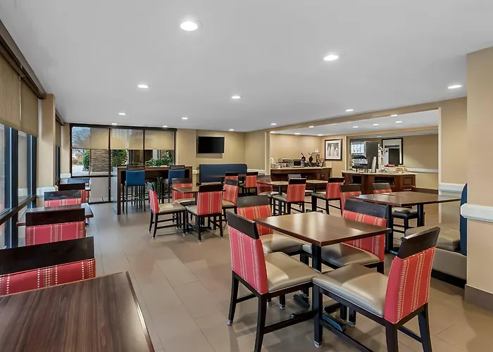 Comfort Inn&Suites Somerset - New Brunswick