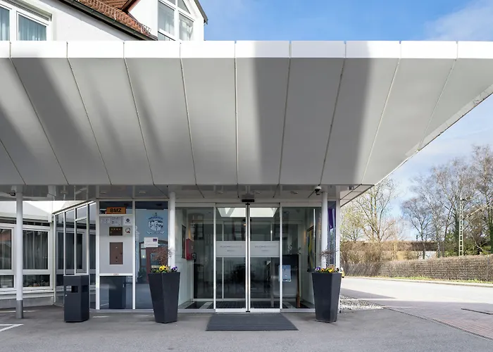 Sunday Hotel Muenchen Airport Freising