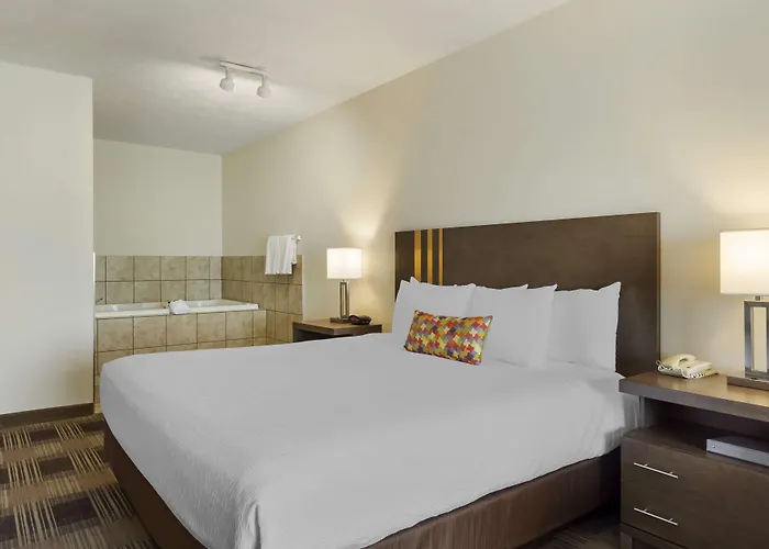 Best Western Plus The Inn At Horse Heaven