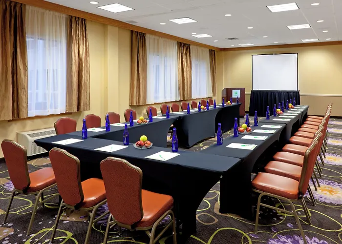 Holiday Inn Clark - Newark By Ihg