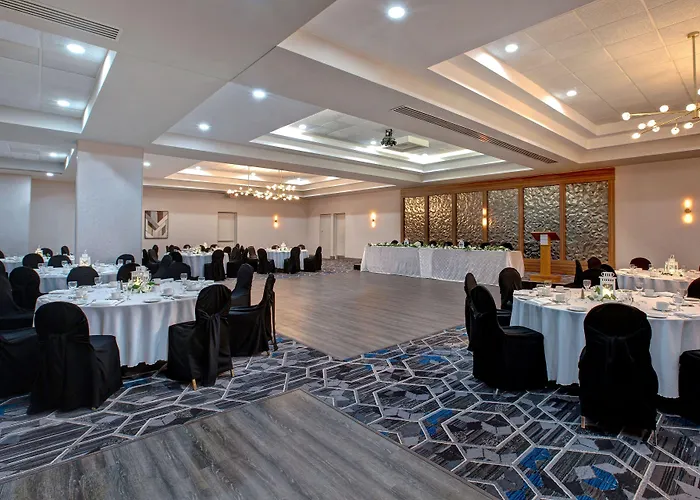 Four Points By Sheraton St. Catharines Niagara Suites