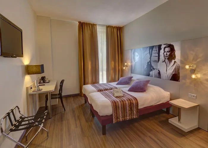 Hôtel Arles Plaza