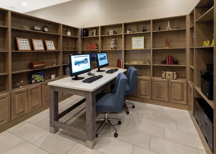 Holiday Inn Marquette By Ihg