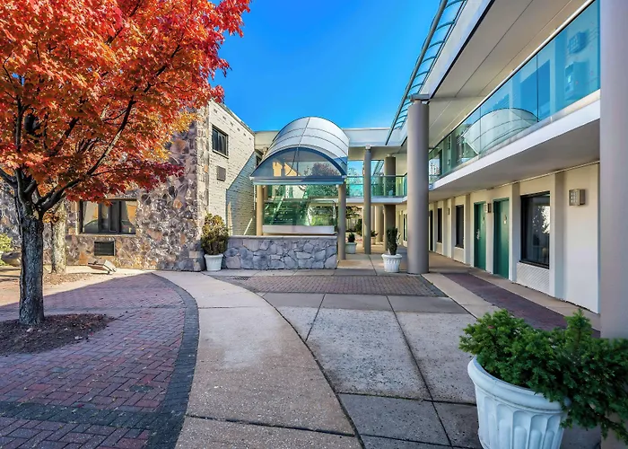 Brandywine Valley Inn Surestay Plus By Best Western