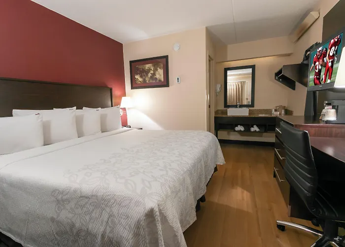 Red Roof Inn Plus+ Statesville
