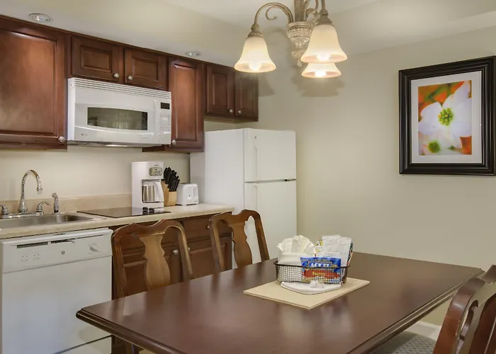 Bluegreen Vacations Patrick Henry Square, An Ascend Collection Resort