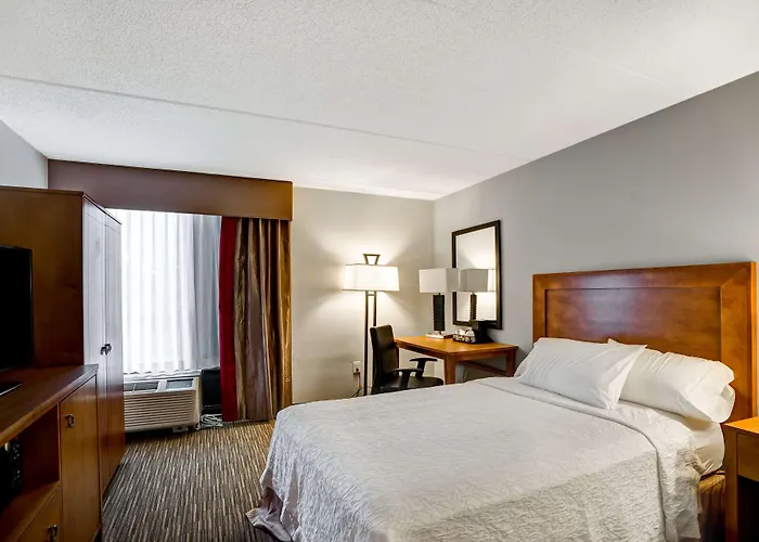 Hampton Inn Norfolk-Naval Base
