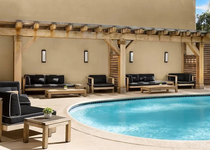 The Anza-A Calabasas Hotel