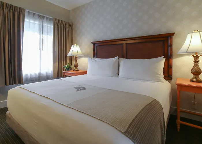 Oxford Suites Pismo Beach