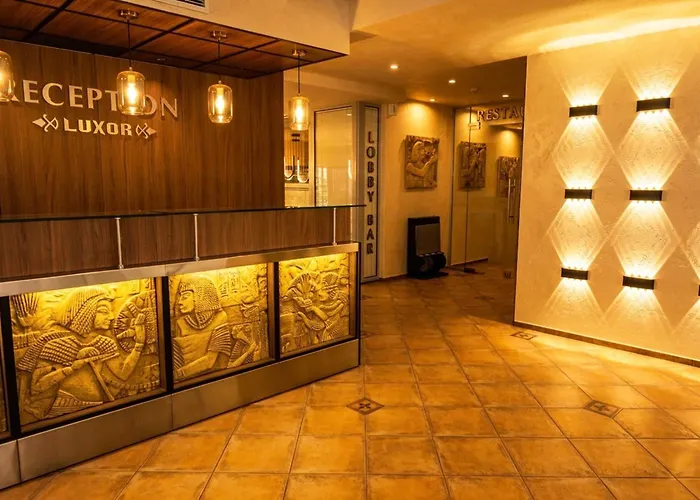 Hotel Luxor