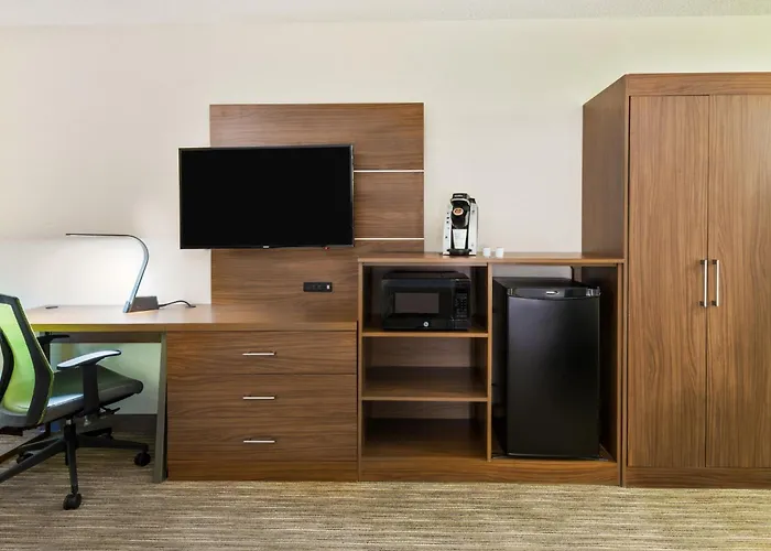Holiday Inn Express Hotel & Suites Bentonville By Ihg