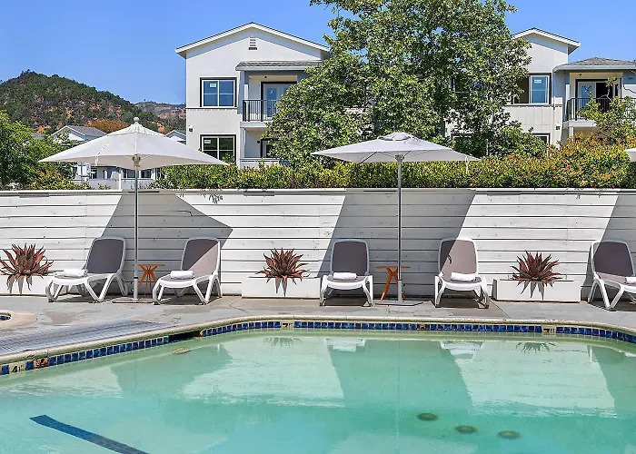 Upvalley Inn & Hot Springs, An Ascend Collection Hotel