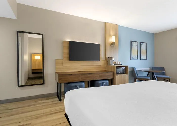 Best Western Plus Orlando East - Ucf Area