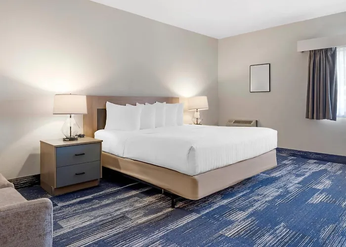 Edgewater Inn And Suites, An Ascend Collection Hotel